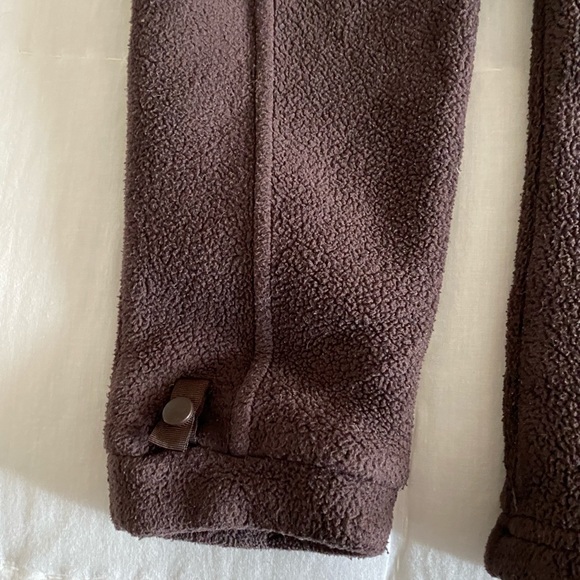 The North Face jacket in Brown - Picture 12 of 12